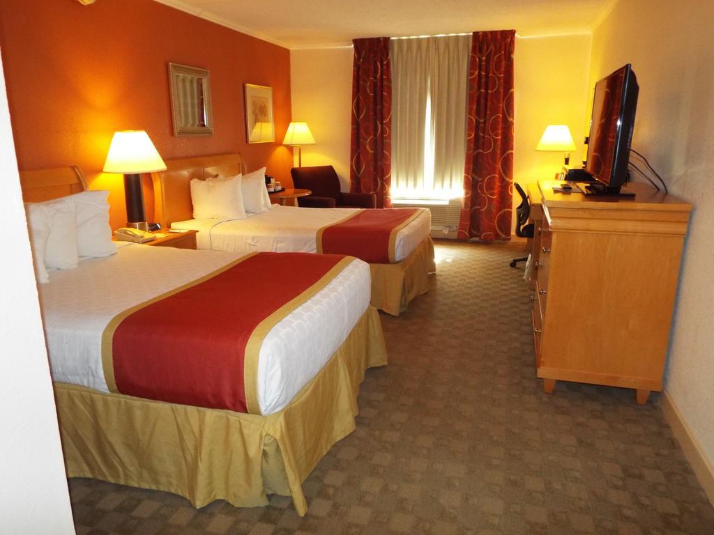 Hotel Ramada Conference Center Morgantown Exteriér fotografie
