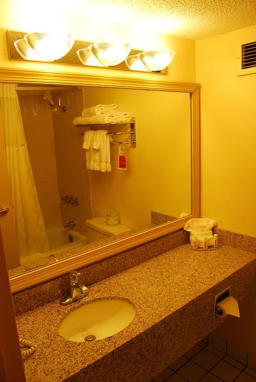 Hotel Ramada Conference Center Morgantown Exteriér fotografie